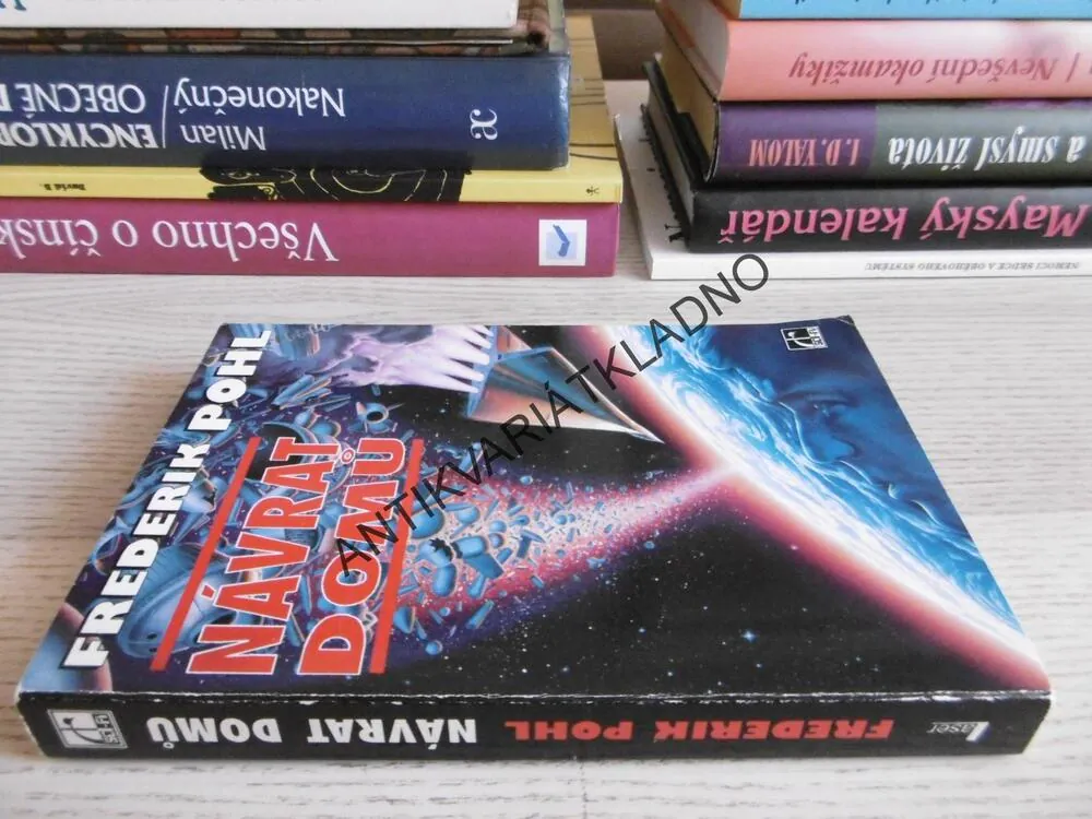 NÁVRAT DOMŮ, FREDERIK POHL, **an