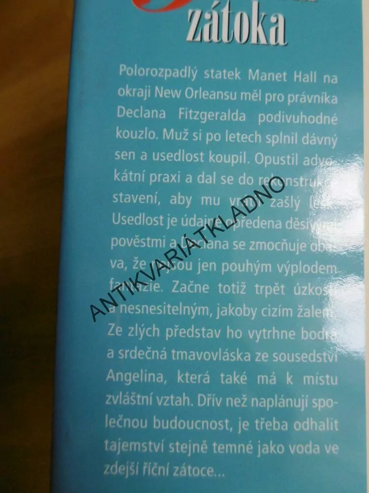 PŮLNOČNÍ ZÁTOKA, NORA ROBERTSOVÁ, **an
