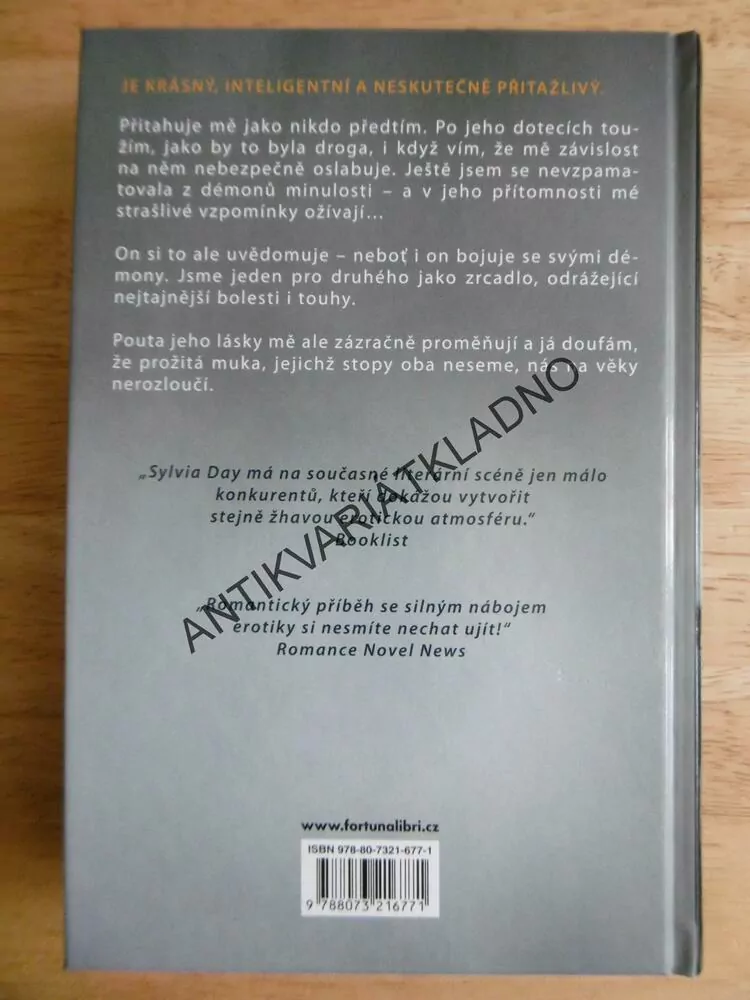 OBNAŽENÁ, CROSSFIRE SÉRIE 1., SYLVIA DAY, **an