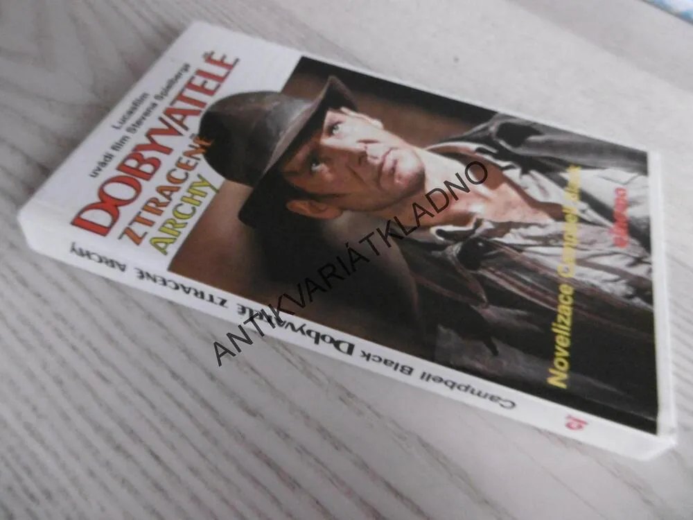 INDIANA JONES, DOBYVATELÉ ZTRACENÉ ARCHY, CAMPBELL BLACK,, **an