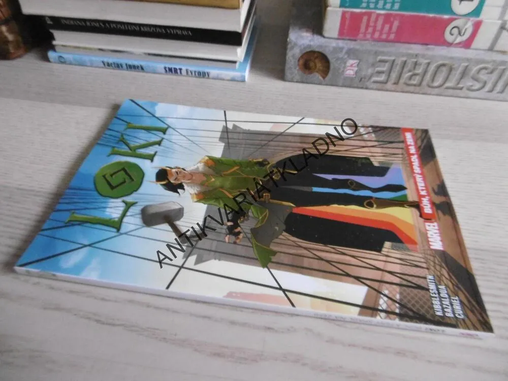 LOKI, BŮH, KTERÝ SPADL NA ZEMI,  KOMIKS MARVEL, **an