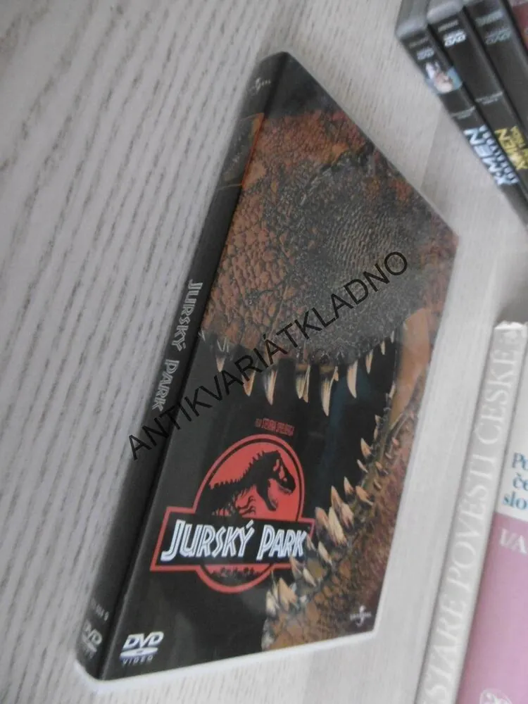 JURSKÝ PARK, BEZ DABINGU - POUZE ČESKÉ TITULKY, DVD FILM