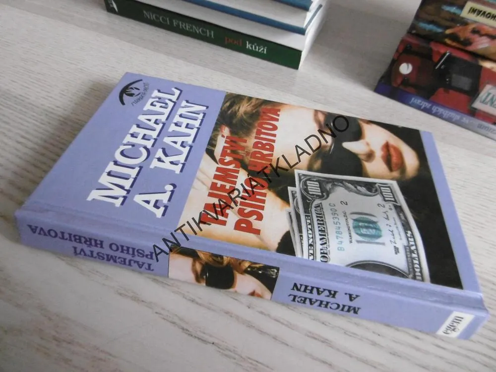 TAJEMSTVÍ PSÍHO HŘBITOVA, MICHAEL A. KAHN, **an