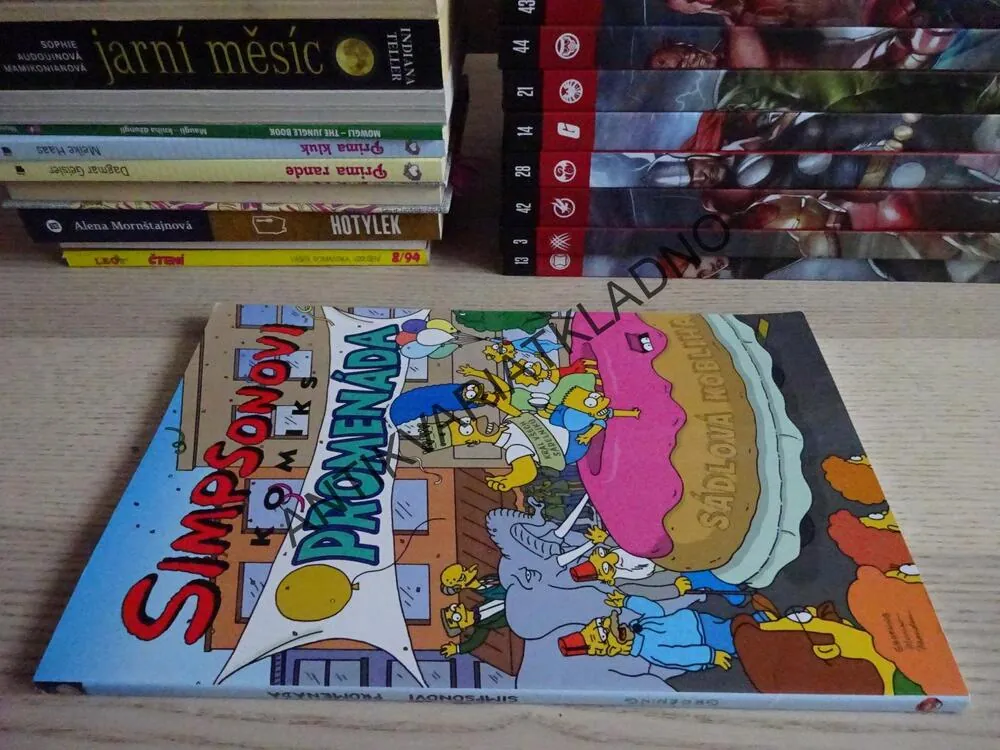 SIMPSONOVI, PROMENÁDA, KOMIKS, **an