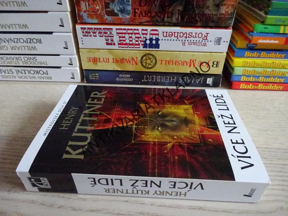 VÍCE NEŽ LIDÉ, HENRY KUTTNER, **an