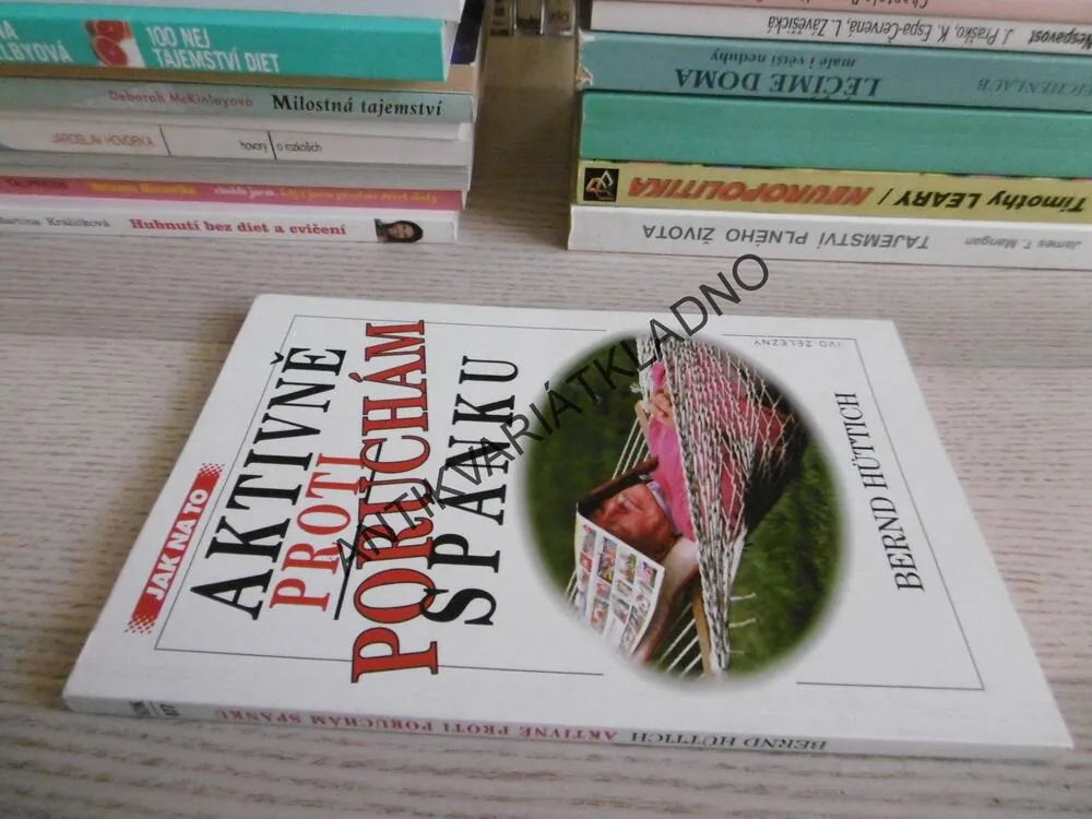 AKTIVNĚ PROTI PORUCHÁM SPÁNKU, BERNDT HÜTTICH, **an