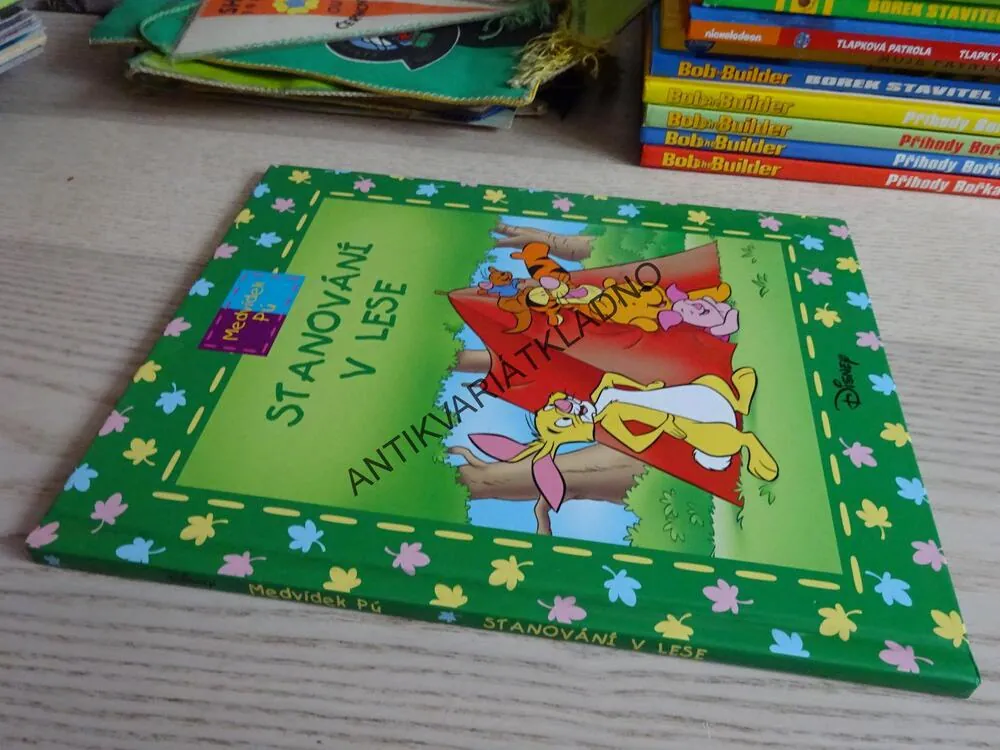 STANOVÁNÍ V LESE, MEDVÍDEK PÚ, WALT DISNEY, **an