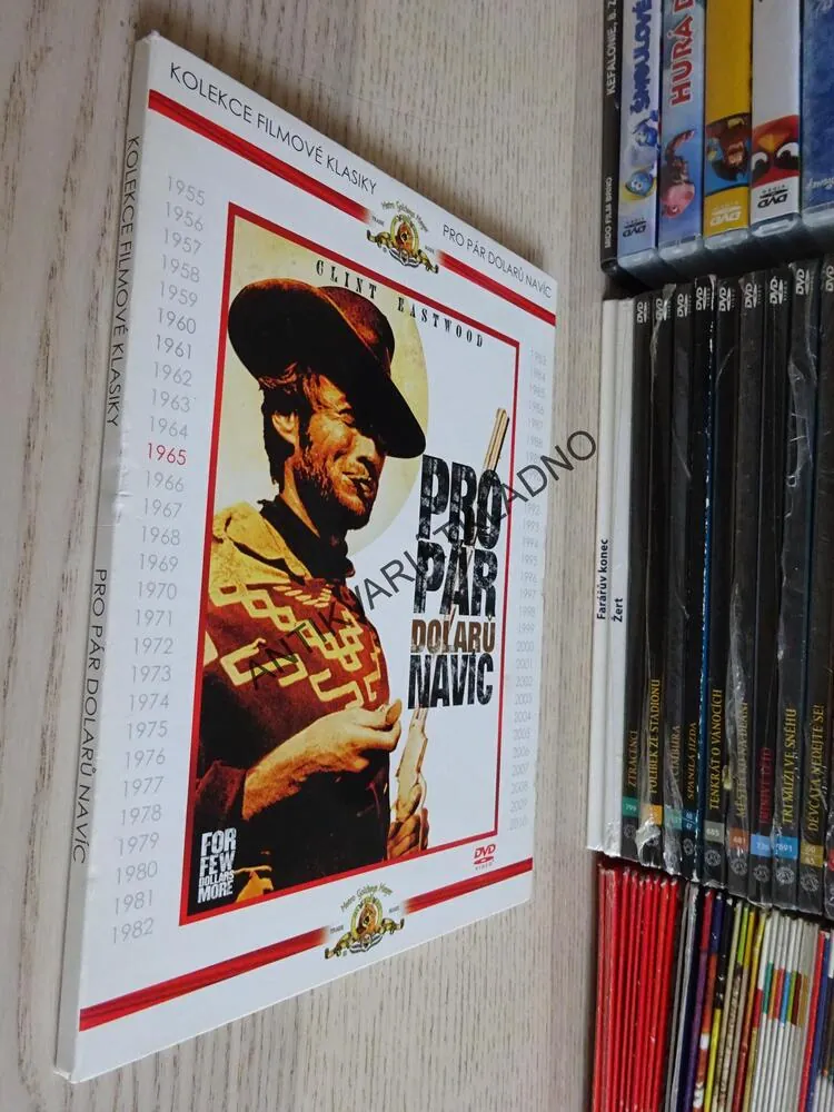 PRO PÁR DOLARŮ NAVÍC, DVD FILM 