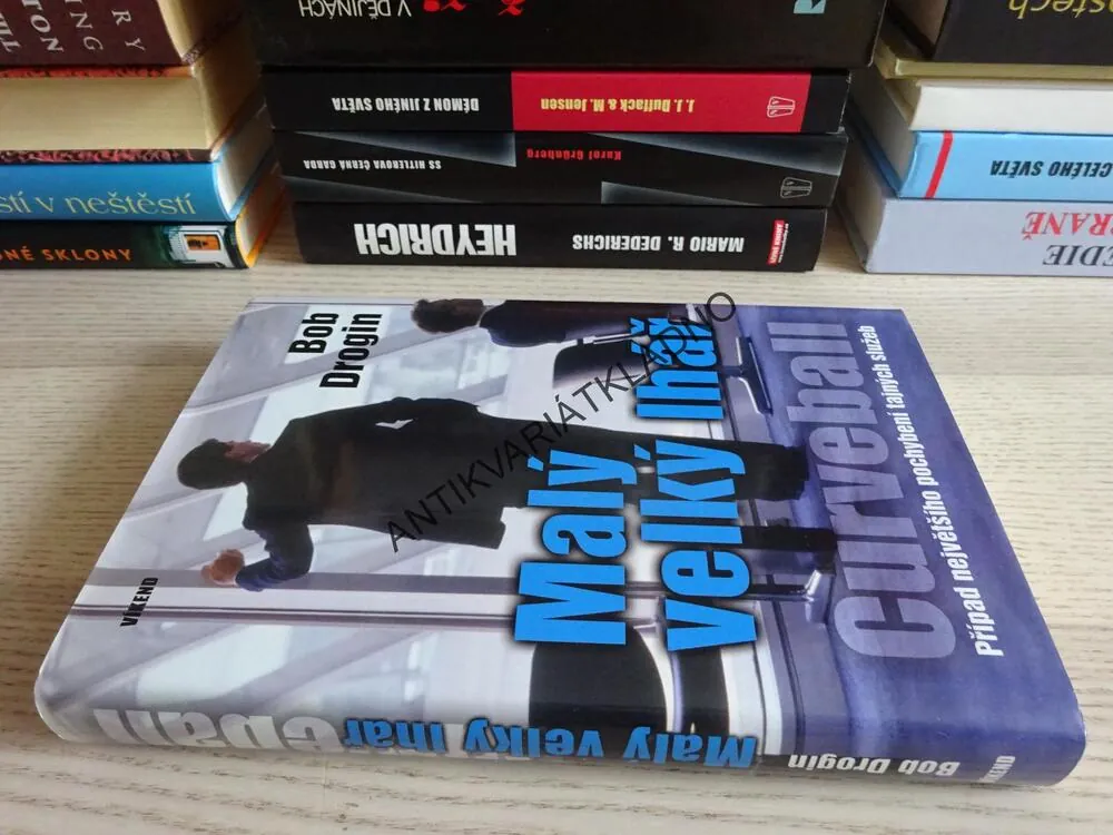 MALÝ VELKÝ LHÁŘ, CURVEBALL, BOB DROGIN, **an