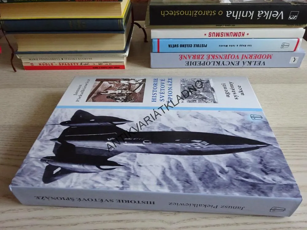 HISTORIE SVĚTOVÉ ŠPIONÁŽE, JANUSZ PIELKALKIEWICZ, **an