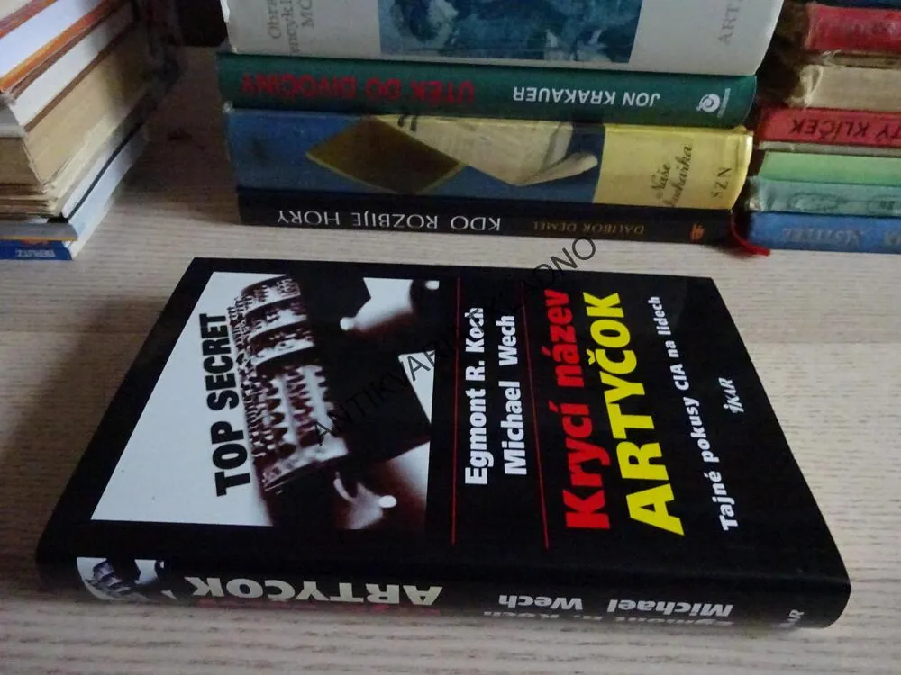 KRYCÍ NÁZEV ARTYČOK, EGMONT R. KOCH, MICHAEL WECH, **an