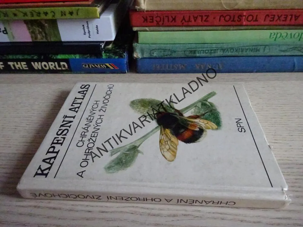 KAPESNÍ ATLAS CHRÁNĚNÝCH A OHROŽENÝCH ŽIVOČICHŮ, PŘÍHODA, **an