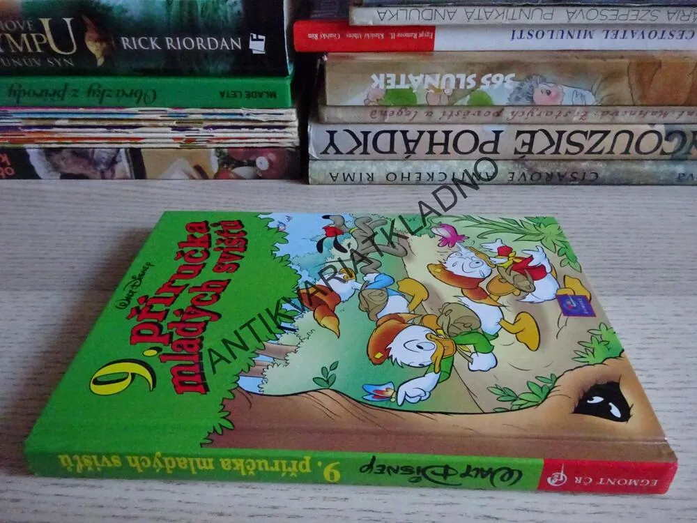 9. PŘÍRUČKA MLADÝCH SVIŠŤŮ, WALT DISNEY, **an