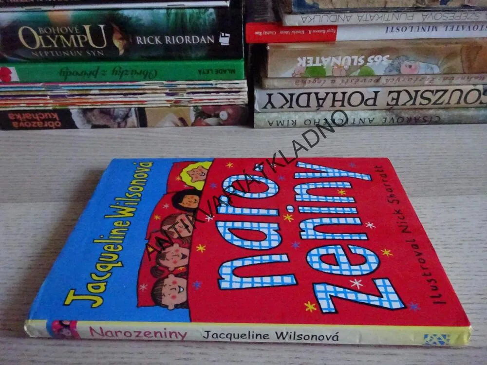 NAROZENINY, JACQUELINE WILSONOVÁ, **an