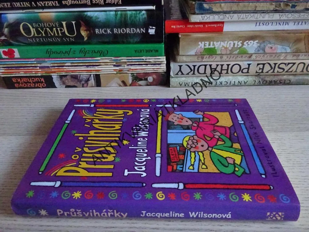 PRŮŠVIHÁŘKY, JACQUELINE WILSONOVÁ, **an
