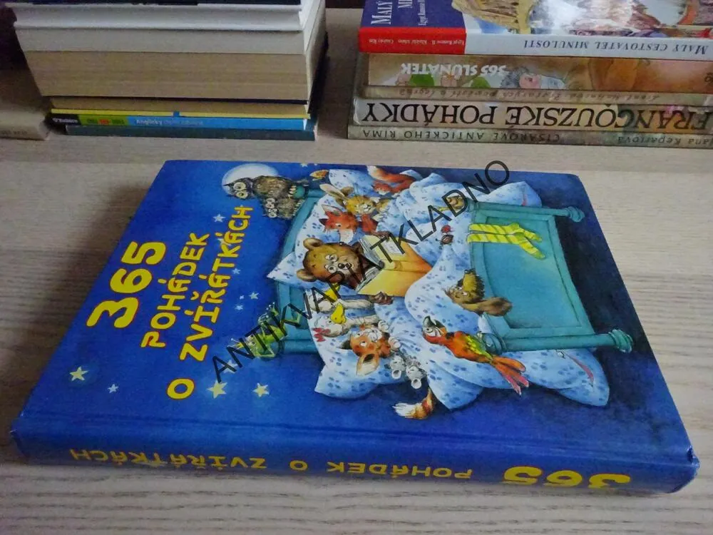 365 POHÁDEK O ZVÍŘÁTKÁCH, **an