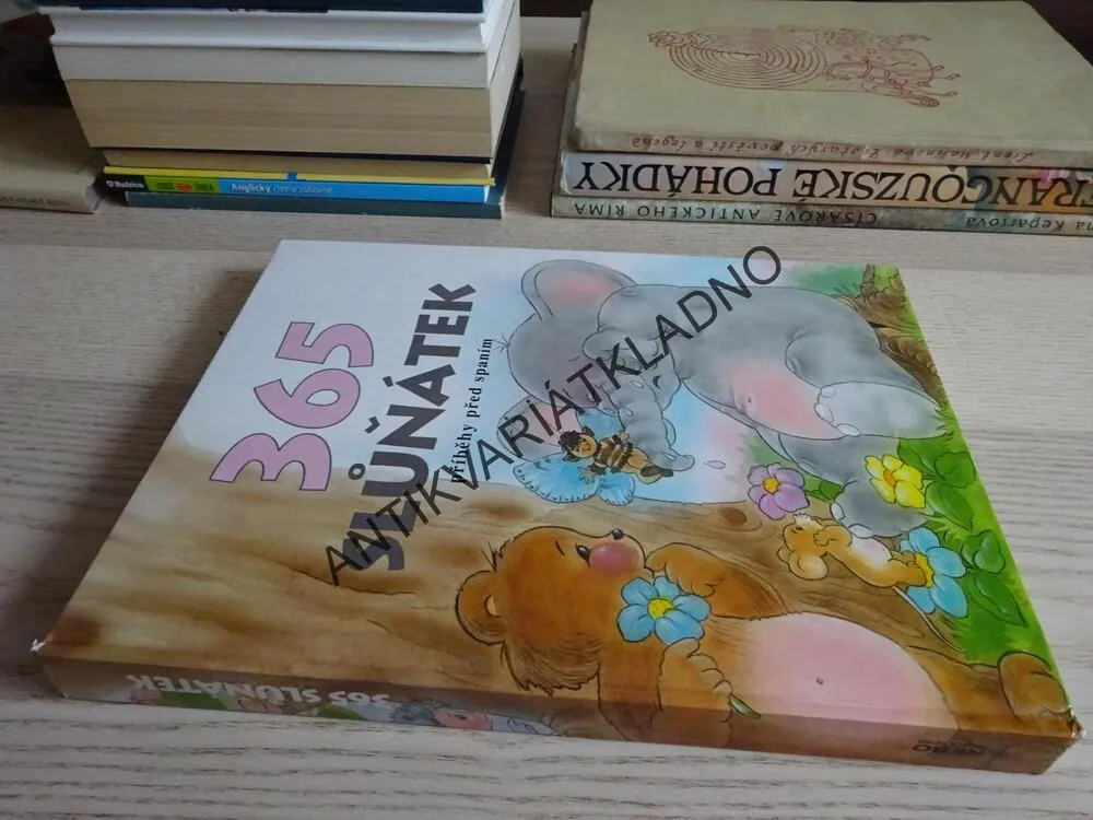 365 SLŮŇÁTEK, PŘÍBĚHY PŘED SPANÍM, **an