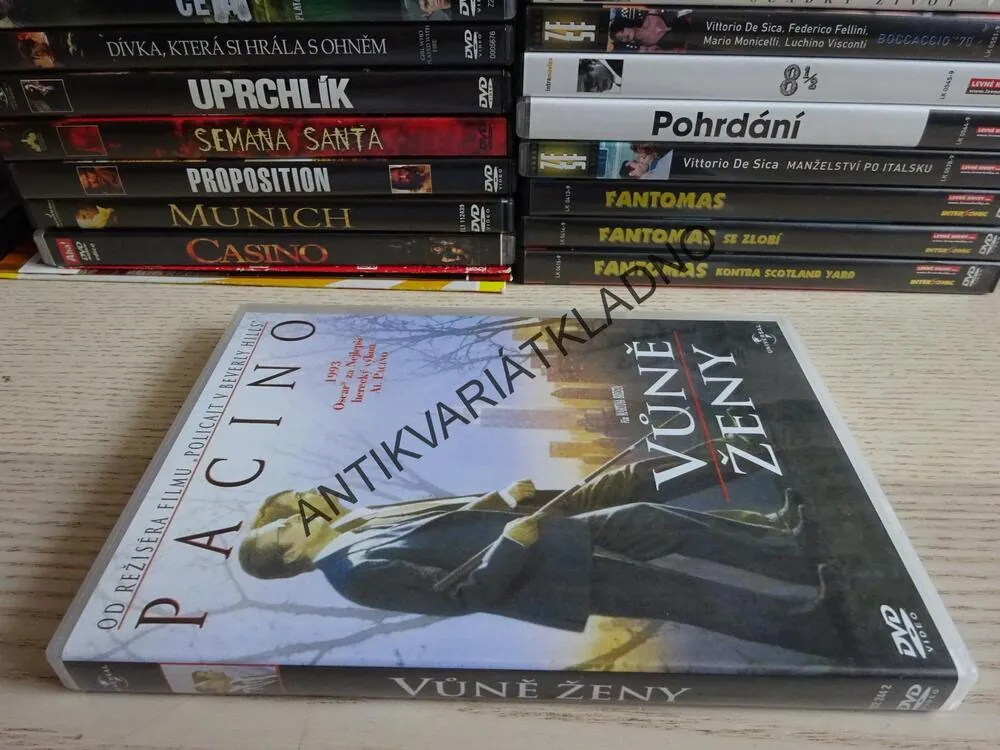 VŮNĚ ŽENY, DVD FILM