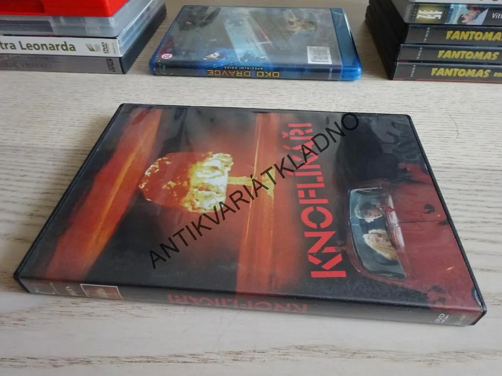 KNOFLÍKÁŘI, DVD FILM