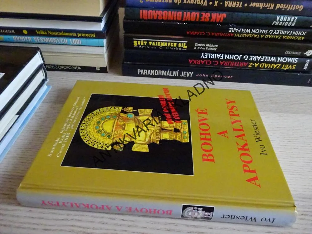 BOHOVÉ A APOKALYPSY, IVO WIESNER, **an