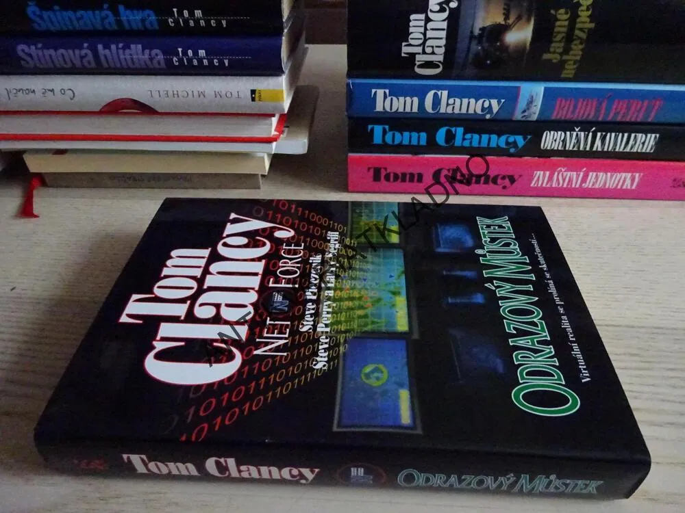 ODRAZOVÝ MŮSTEK, TOM CLANCY, **an