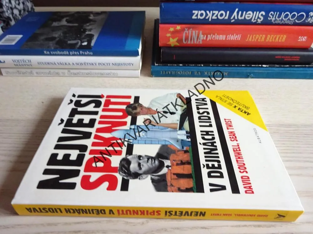 NEJVĚTŠÍ SPIKNUTÍ V DĚJINÁCH LIDSTVA, DAVID SOUTHWELL, SEAN TWIST, **an