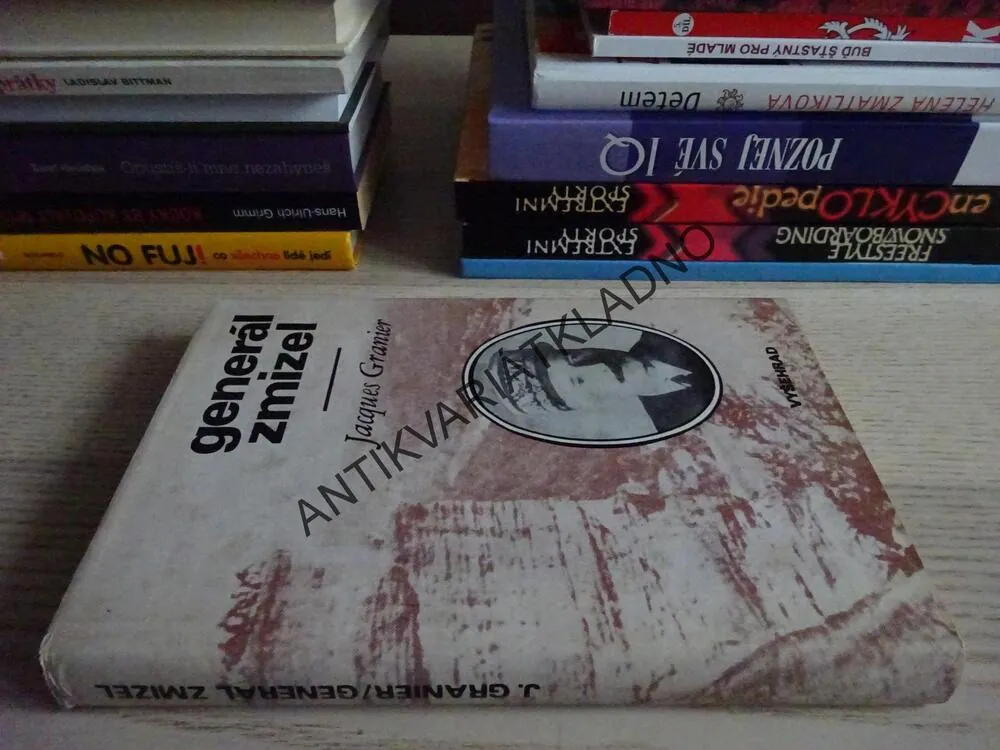 GENERÁL ZMIZEL, JACQUES GRANIER, **an