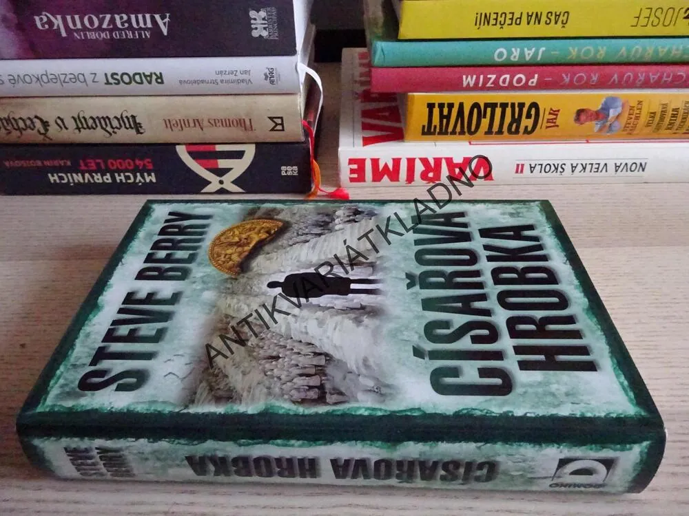 CÍSAŘOVA HROBKA, STEVE BERRY, **an