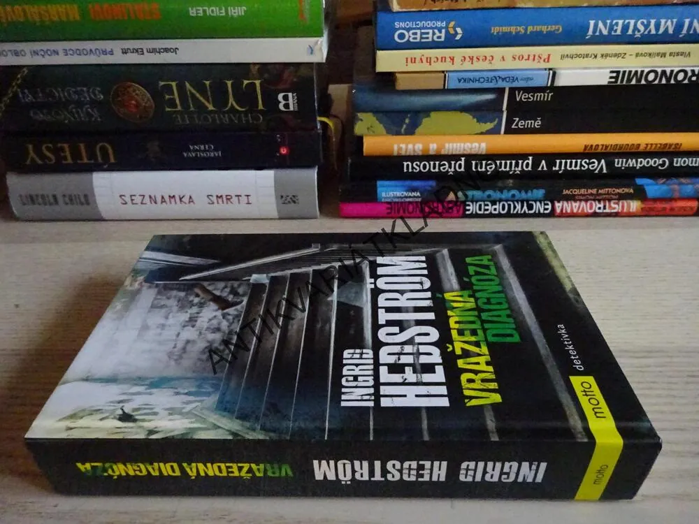 VRAŽEDNÁ DIAGNÓZA, INGRID HEDSTRÖM, **an