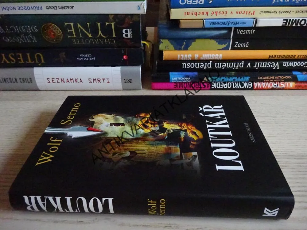 LOUTKÁŘ, WOLF SERNO, **an