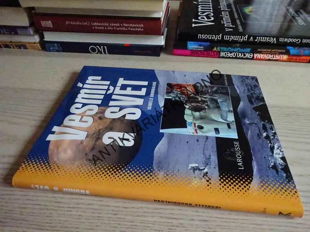 VESMÍR A SVĚT, ISABELLE BOURDIALOVÁ, **an