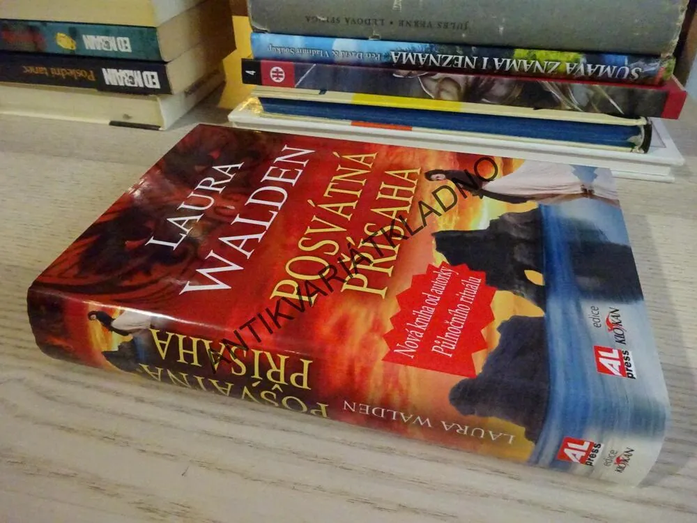 POSVÁTNÁ PŘÍSAHA, LAURA WALDEN, **an