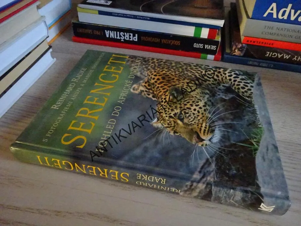 SERENGETI, POHLED DO AFRICKÉ DIVOČINY, REINHARD RADKE, **an