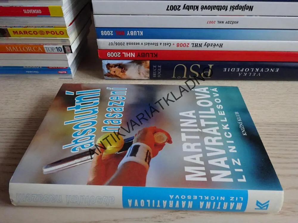 ABSOLUTNÍ NASAZENÍ, MARTINA NAVRÁTILOVÁ, LIZ NICKLESOVÁ, **an