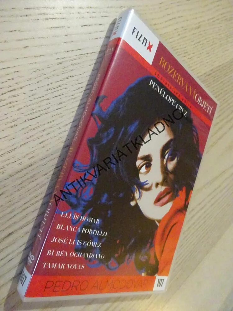 ROZERVANÁ OBJETÍ, DVD FILM
