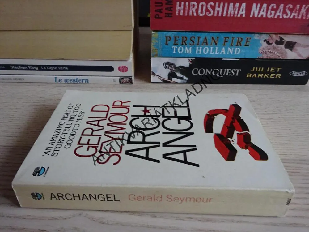 ARCHANGEL, GERALD SEYMOUR, **an