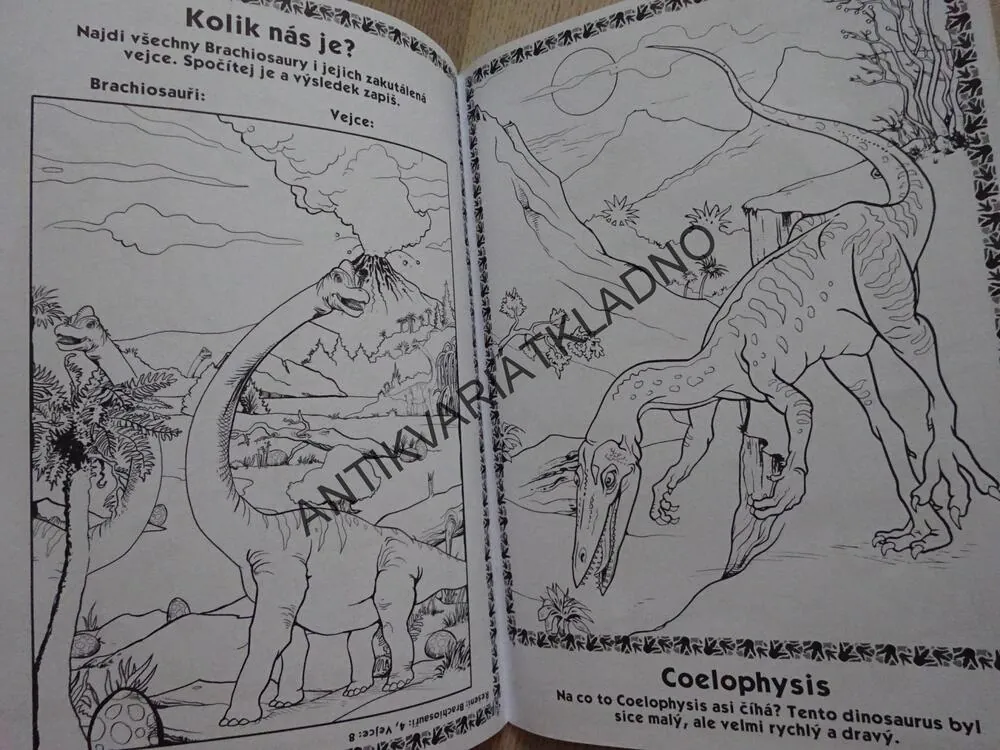 DINOSAUŘI