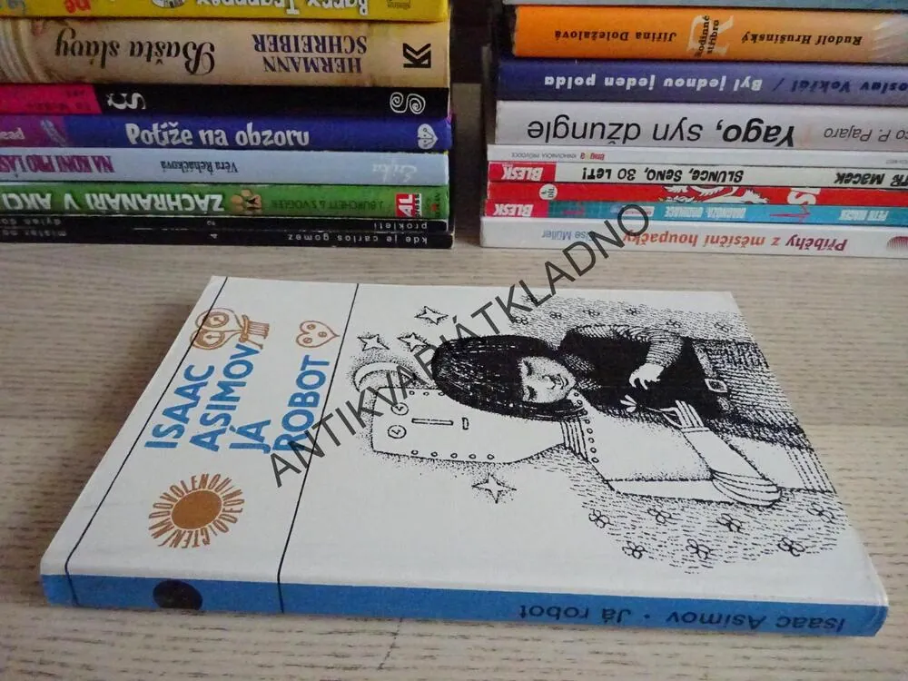 JÁ ROBOT, ISAAC ASIMOV, **an