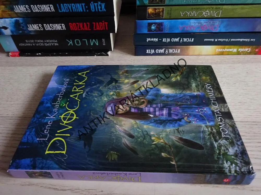 DIVOČARKA, POMSTA CHIMÉRY, LENE KAABERBOLOVÁ, **an