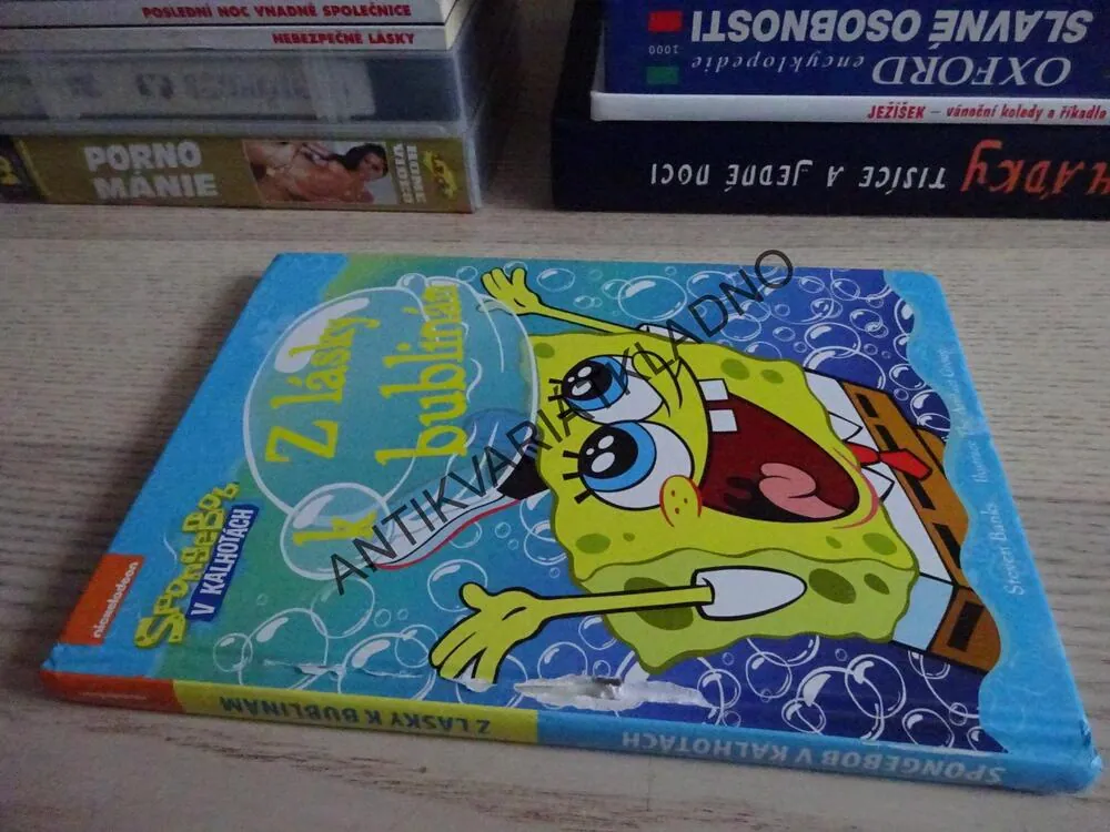 Z LÁSKY K BUBLINÁM, SPONGEBOB, **an