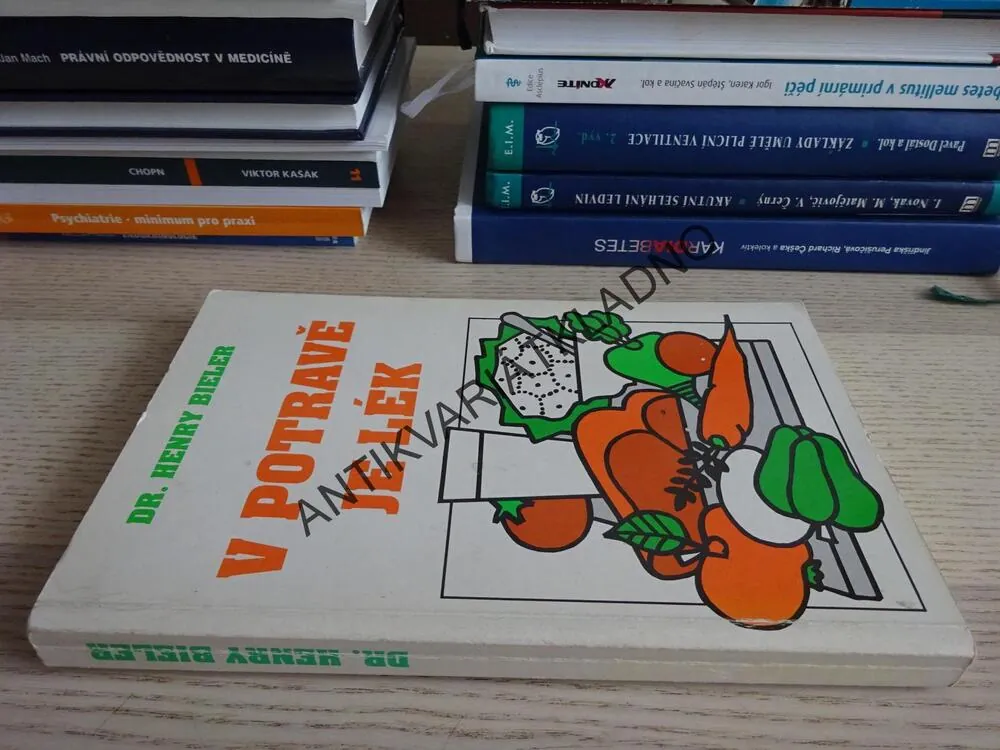 V POTRAVĚ JE LÉK, HENRY BIELER, **an