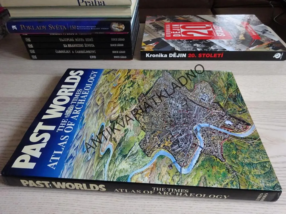 PAST WORLDS, THE TIMES ATLAS OF ARCHAEOLOGY, ANGLICKY, **an