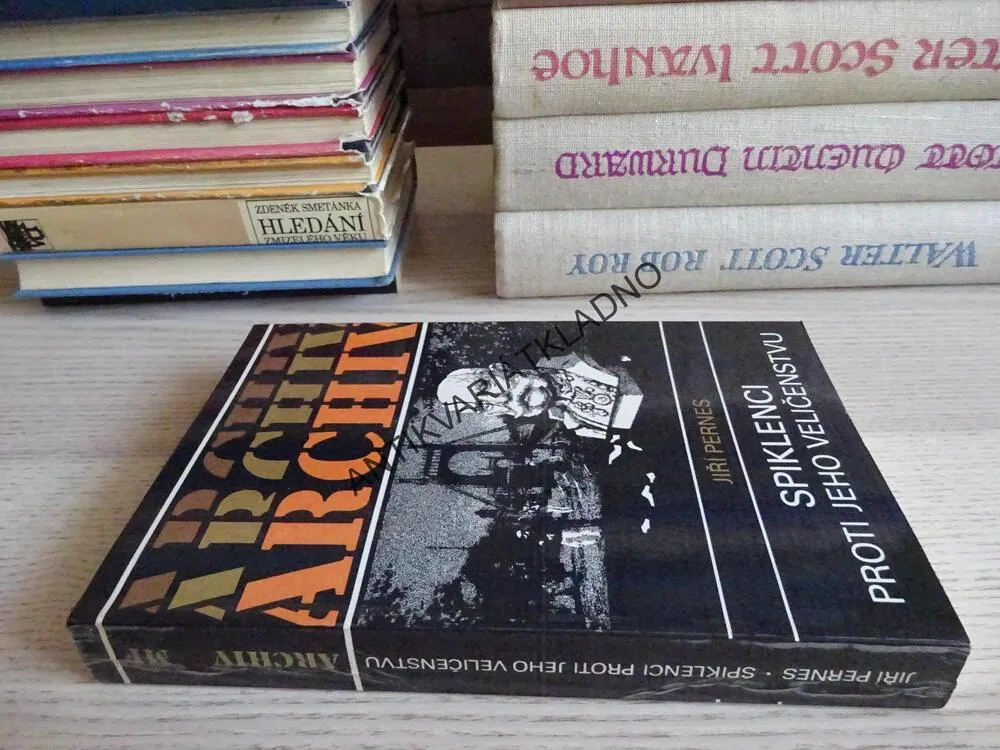 SPIKLENCI PROTI JEHO VELIČENSTVU, JIŘÍ PERNES, **an