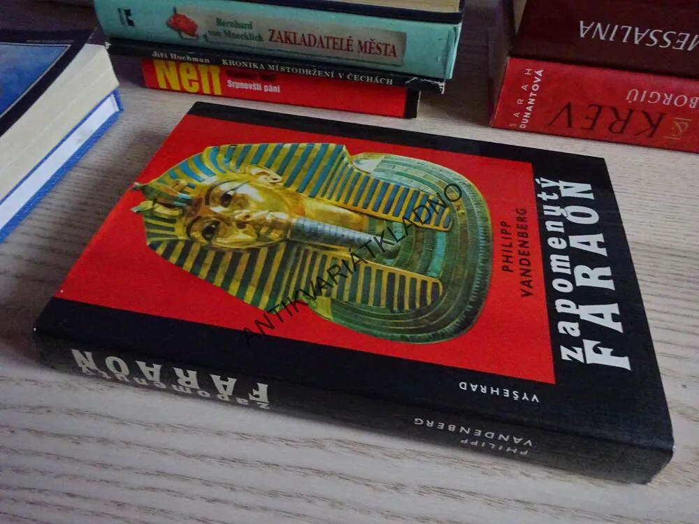 ZAPOMENUTÝ FARAÓN, PHILIPP VANDENBERG, **an