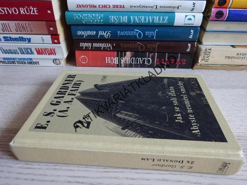 2X ERLE STANLEY GARDNER, **an