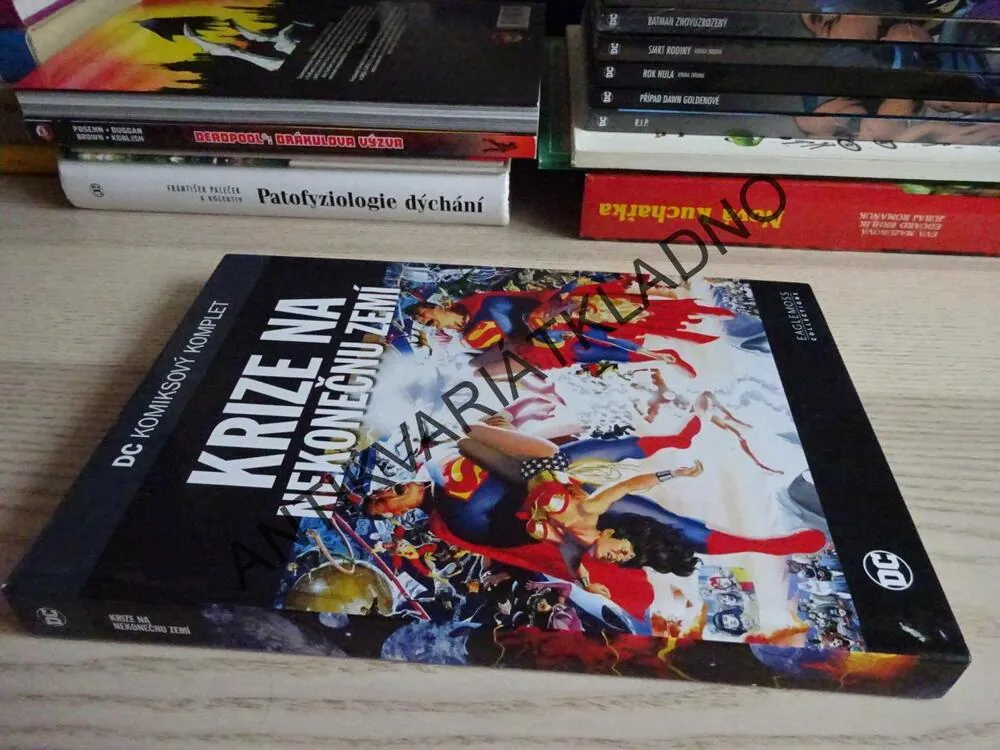 KRIZE NA NEKONEČNU ZEMÍ, DC KOMIKSOVÝ KOMPLET, KOMIKS DC COMICS, **an