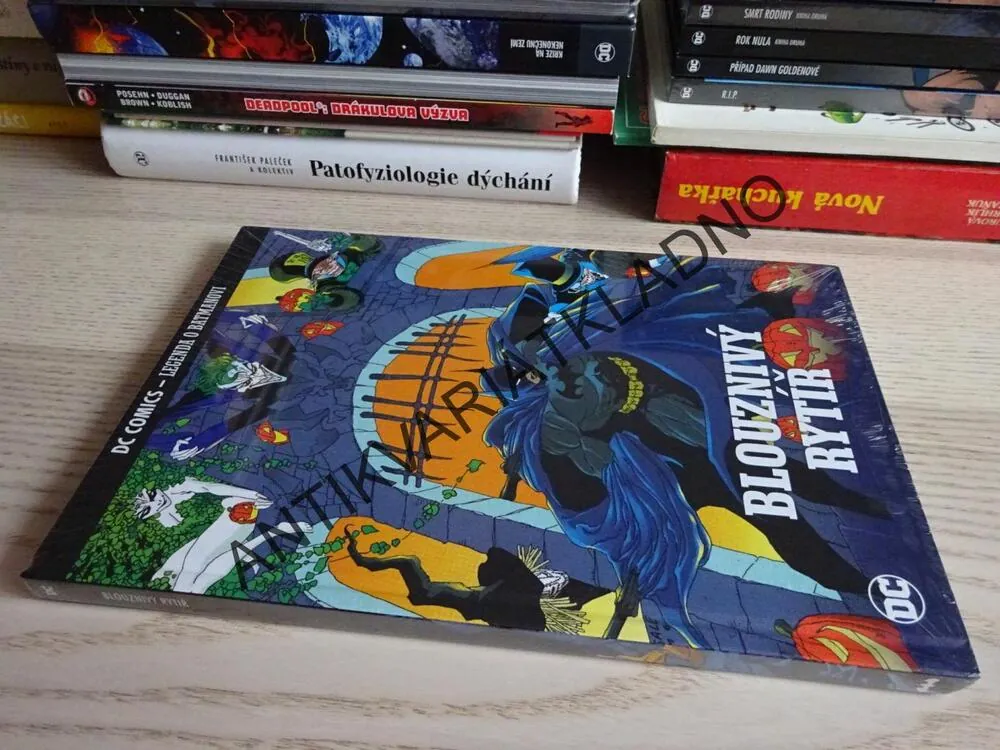 LEGENDA O BATMANOVI, BLOUZNIVÝ RYTÍŘ, KOMIKS DC COMICS, **an