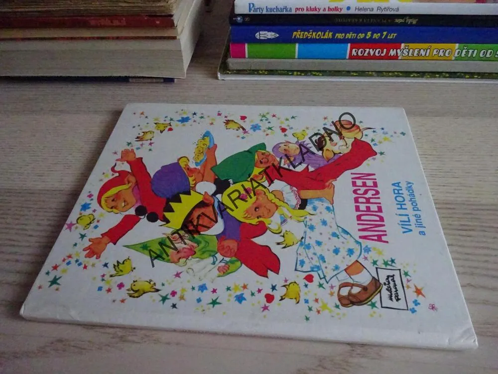 VÍLÍ HORA A JINÉ POHÁDKY, H. CH. ANDERSEN, **an