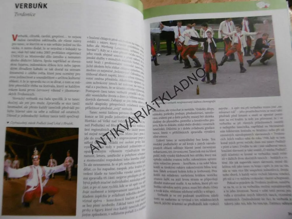 TOULAVÁ KAMERA 4., TOUŠLOVÁ, MARŠÁL, **an