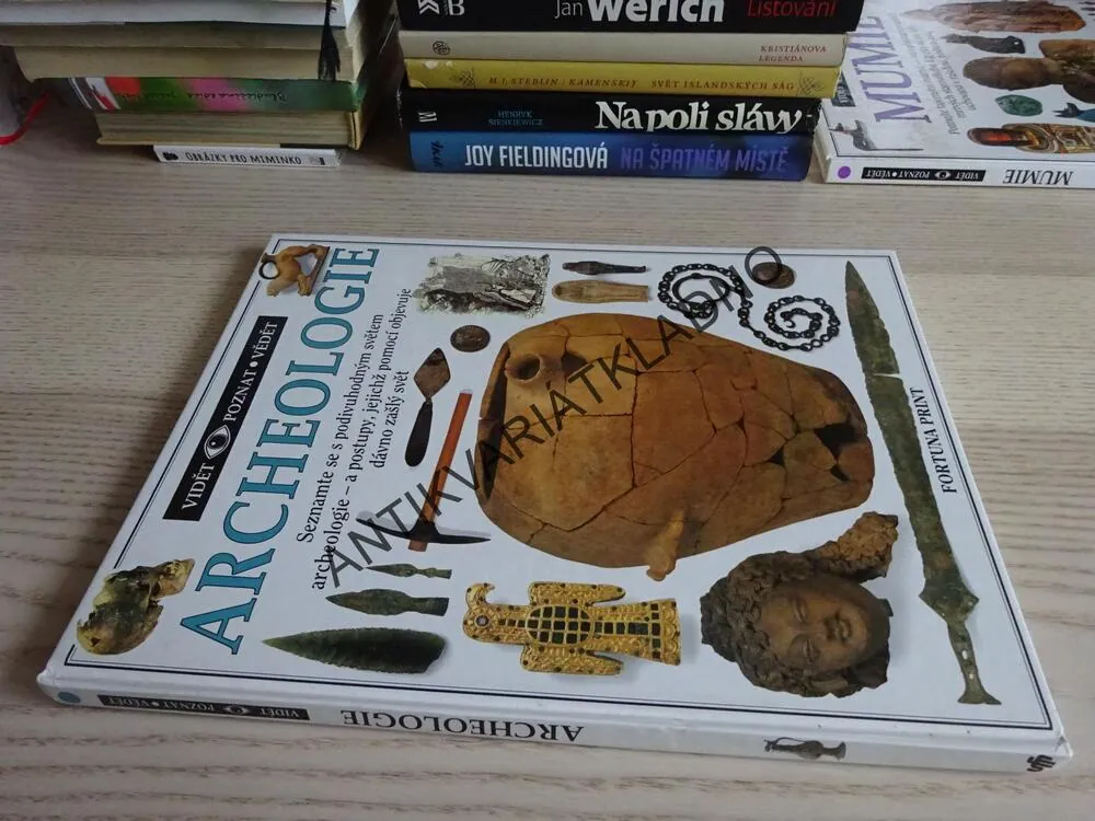 ARCHEOLOGIE, **an